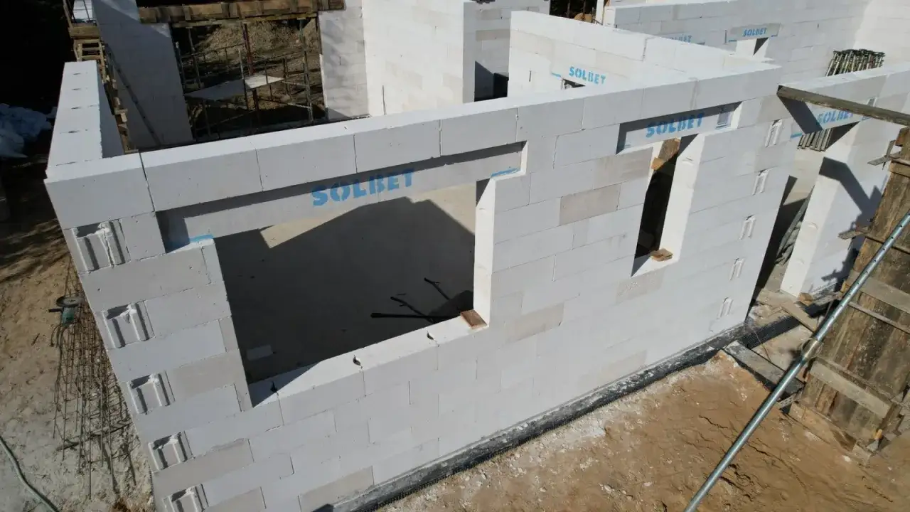 Nadproże betonowe zbrojone: Jak wykonać i uniknąć 4 błędów?