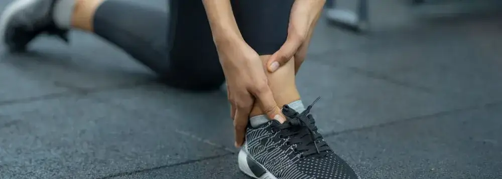 Rehabilitacja po skręceniu kostki: Wróć do formy bez ryzyka!