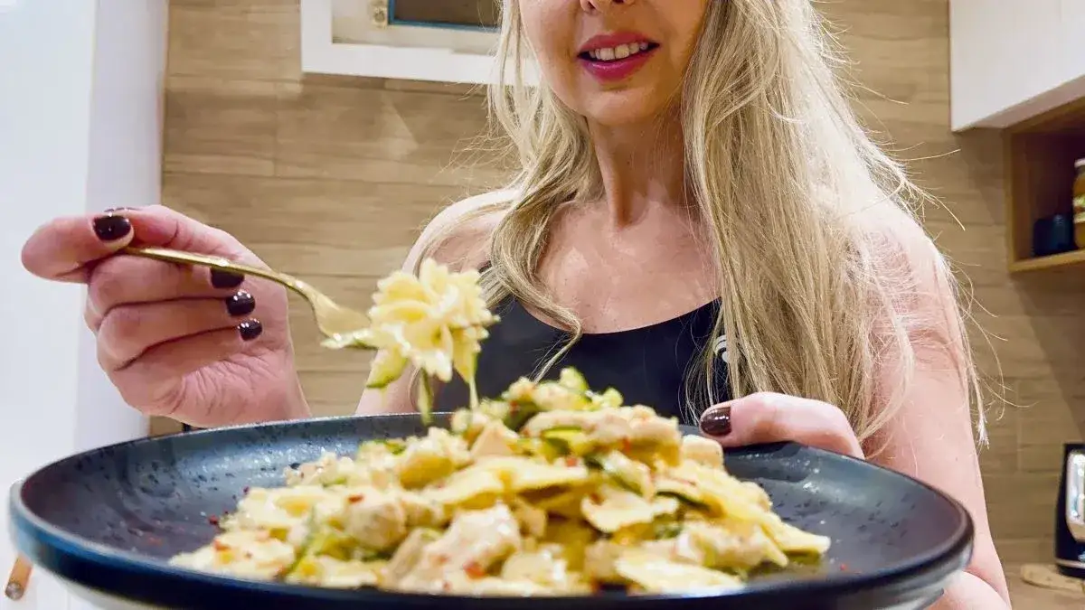 Biedronka: Szybki i tani obiad w 15 min? Przepisy dla każdego!