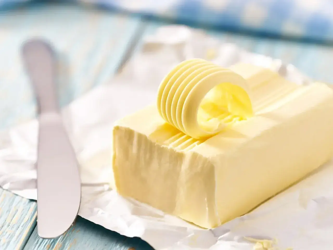 Masło w promocji w Biedronce – sprawdź, co możesz zyskać teraz