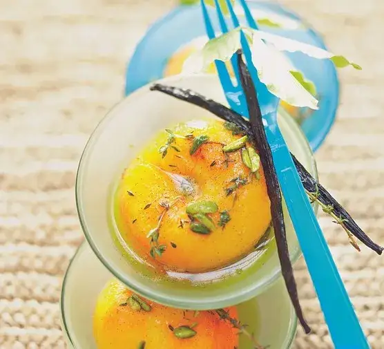 Sublimez la pêche : recettes de desserts et astuces pour l'été