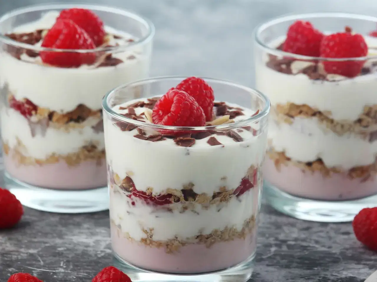 Himbeer Quark Dessert: Schnell, einfach & unwiderstehlich lecker!
