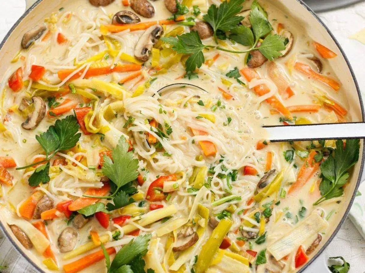 Tom Kha Gai: Authentische Thai Kokos-Suppe einfach kochen