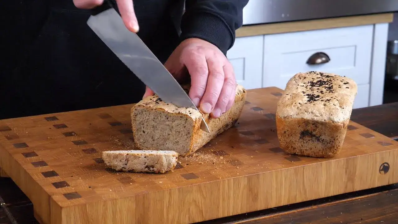 Przepis na zdrowy chleb z ziarnami, który zachwyci twoje podniebienie