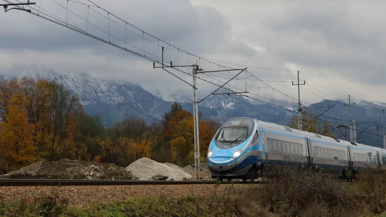 Kup bilet PKP online: Nawet 6 miesięcy wcześniej! Znamy terminy.