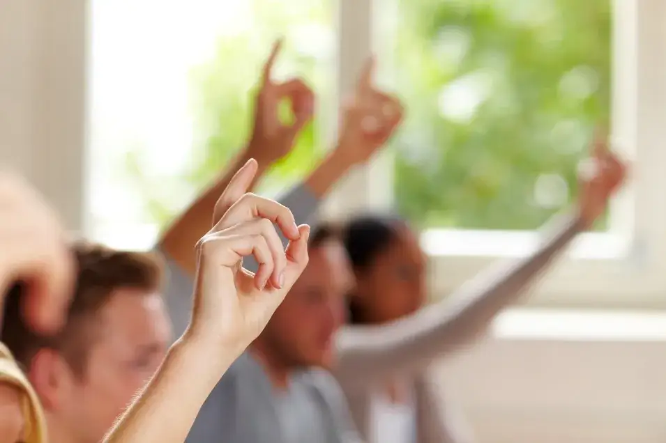 Przekształcenie spółdzielni w wspólnotę: Czy to się opłaca?