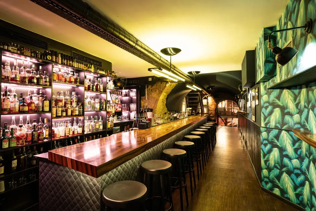 Enoteca Freiburg: Italienischer Genuss & Weinhandel | Ihr Erlebnis