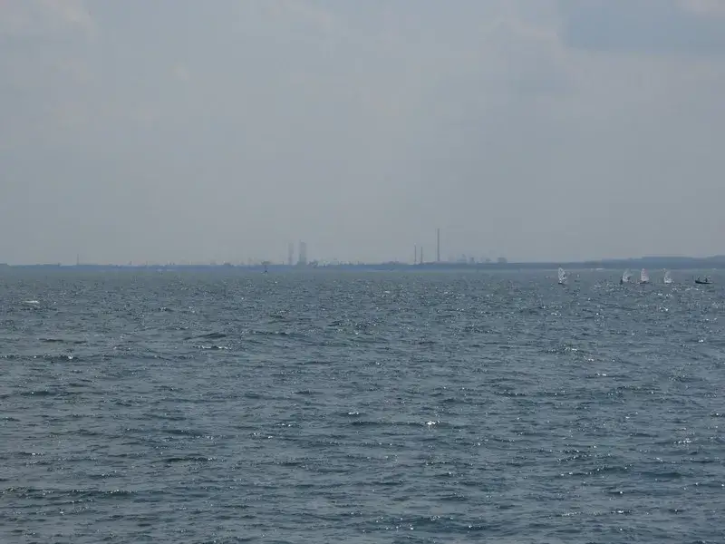 Czy Bornholm widać z Kołobrzegu? Prawda i zaskakujące wyjątki.