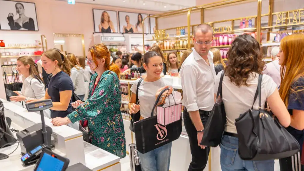 Victoria's Secret w Polsce: Przewodnik po zakupach, rozmiarach i jakości