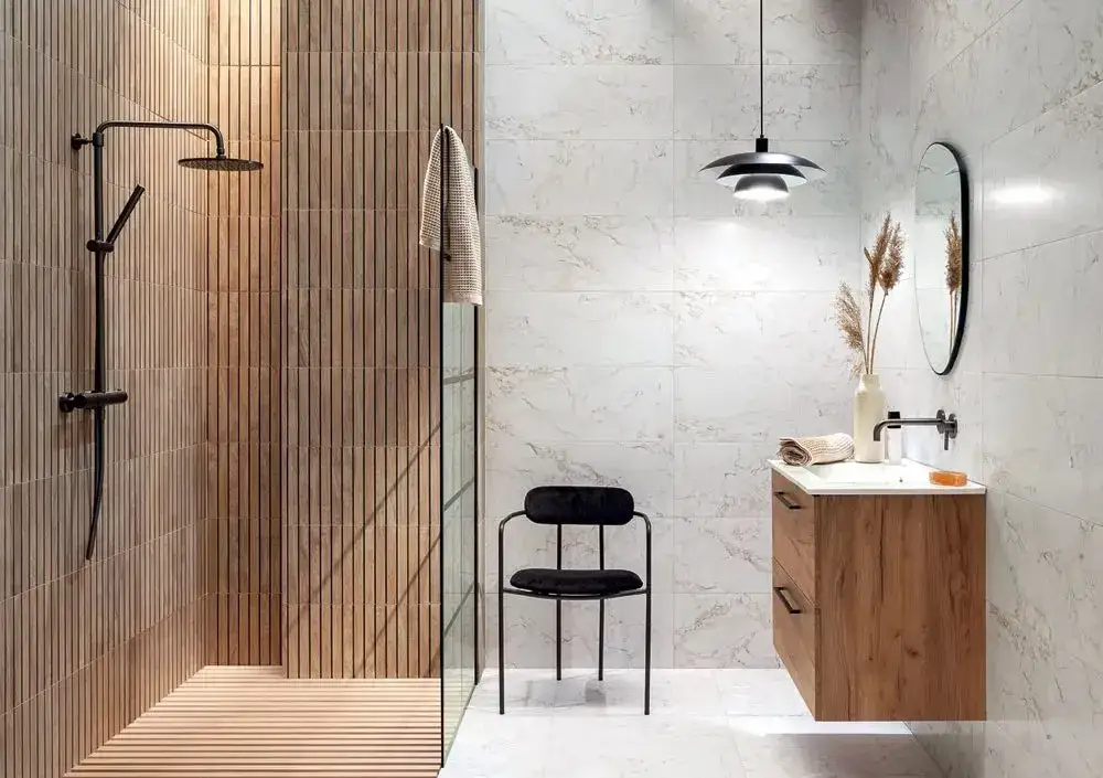 Jak czyścić kafelki łazienkowe: skuteczne metody na trudne zabrudzenia