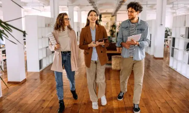 Ile zarabia doradca zawodowy? Zaskakujące fakty o wynagrodzeniach