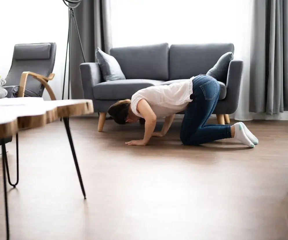 Cicha podłoga w bloku: Jak wyciszyć hałas od sąsiadów raz na zawsze?