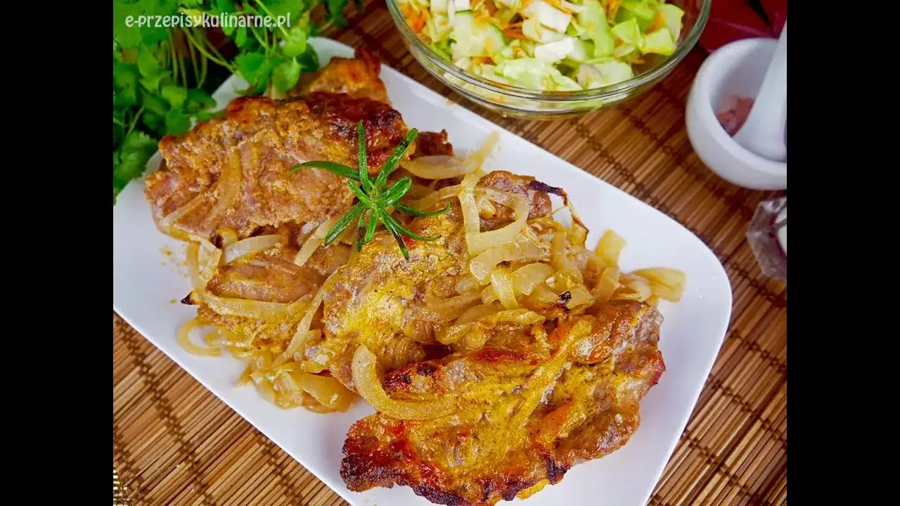 Jak przyrządzić soczystą karkówkę na obiad? Sekrety mistrza!