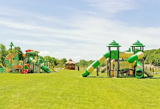 Gdzie z dzieckiem w Poznaniu? Odkryj najlepsze atrakcje rodzinne