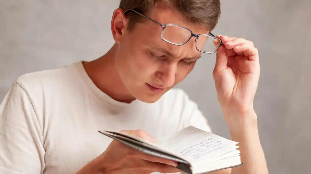 Krótkowzroczność: Dlaczego widzisz niewyraźnie? Skuteczne rozwiązania