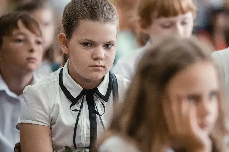 Plac zabaw film o co chodzi: brutalna prawda o młodzieży i przemocy