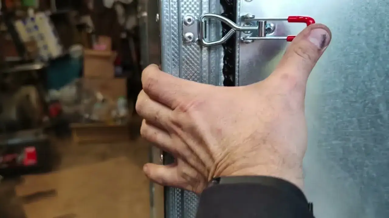 Jak zbudować piec do malowania proszkowego? Poradnik DIY