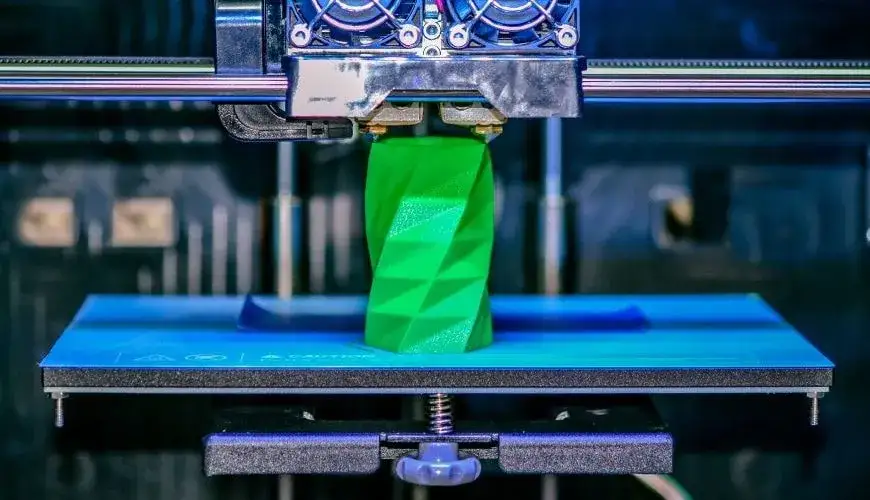 Jaką drukarkę 3D wybrać, aby uniknąć rozczarowań i kosztów?