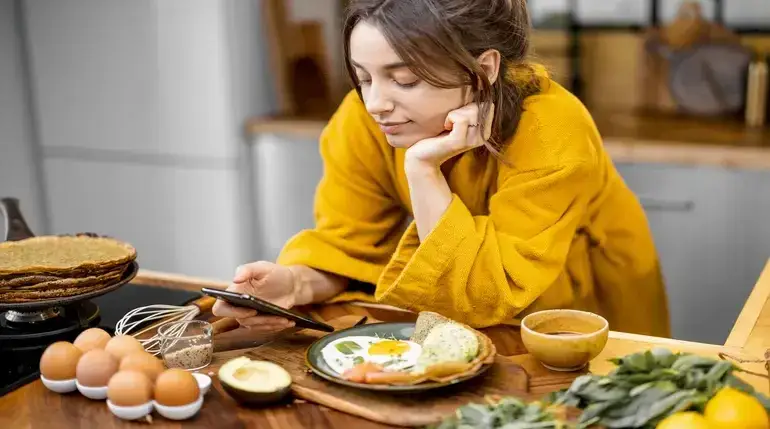 Co jeść na śniadanie fit, aby schudnąć i mieć więcej energii