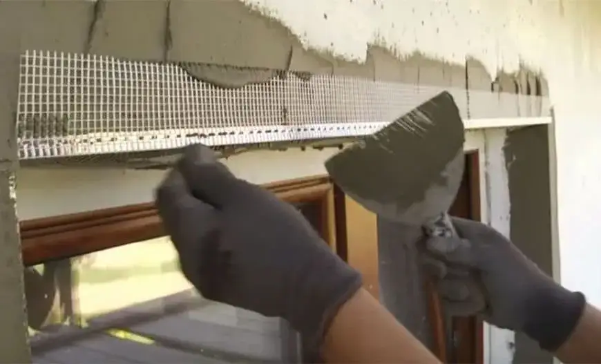 Dlaczego pęka klej na elewacji? Przyczyny, zapobieganie i skuteczne rozwiązania