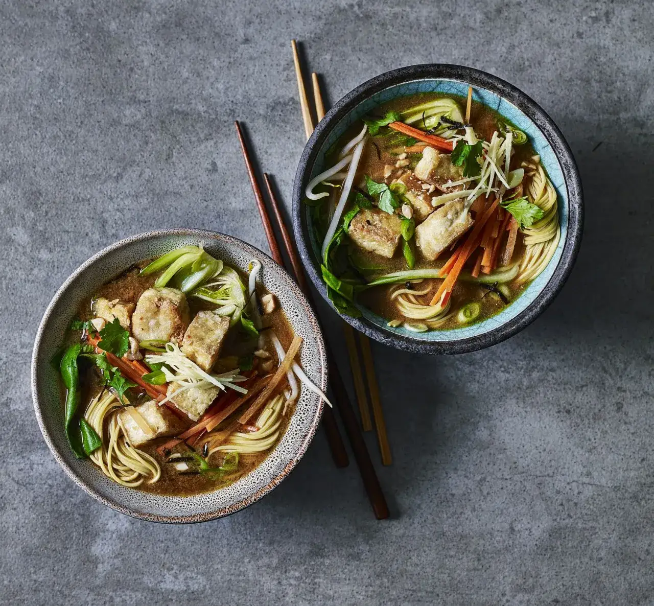 Jak zrobić ramen wegetariański w 30 minut – pyszny i zdrowy przepis