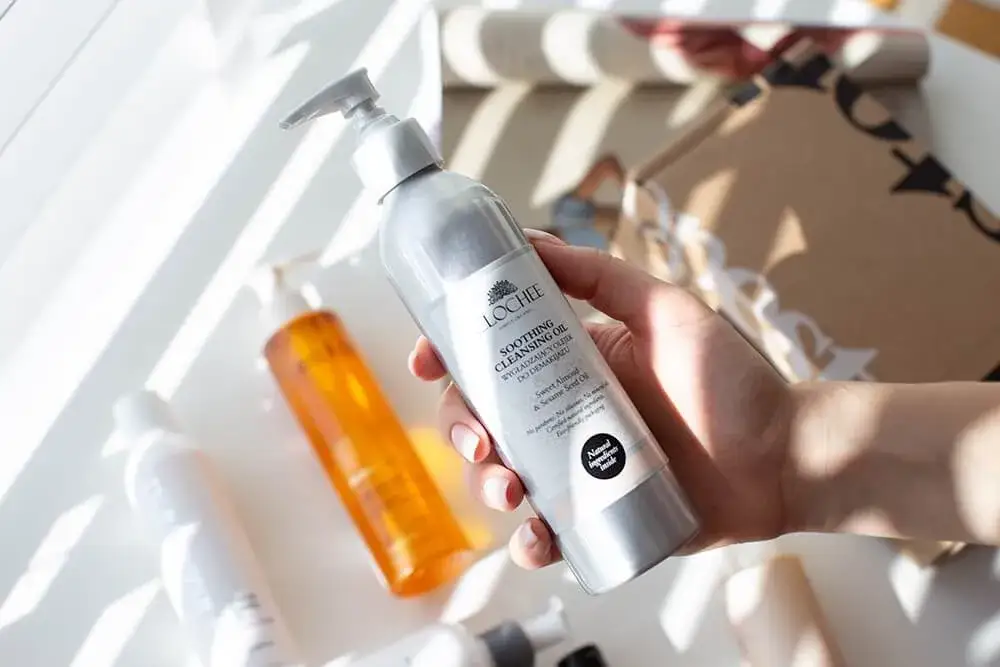 Olejek do demakijażu: jaki wybrać? Przewodnik po typach cery