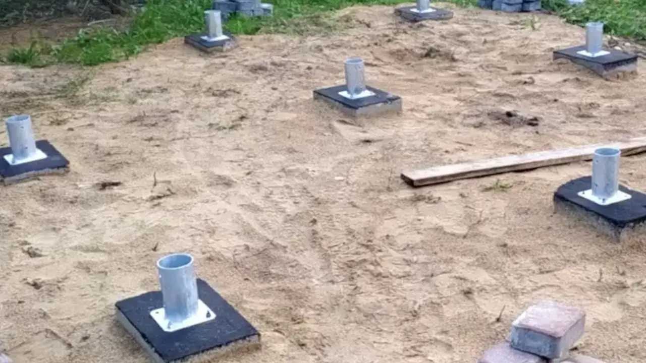 Jak zakotwiczyć altanę, aby przetrwała silne wiatry i burze