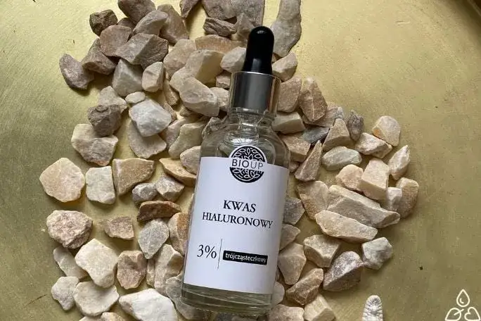Jak skutecznie stosować kwas hialuronowy 3% dla lepszego nawilżenia