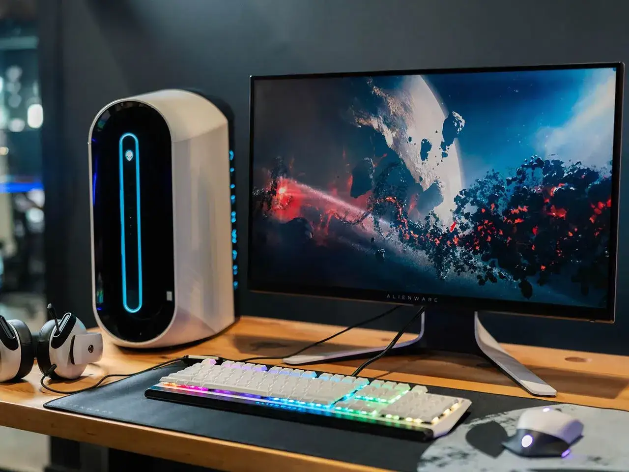 Jaki kabel do monitora? Wybierz najlepszy dla swojego sprzętu