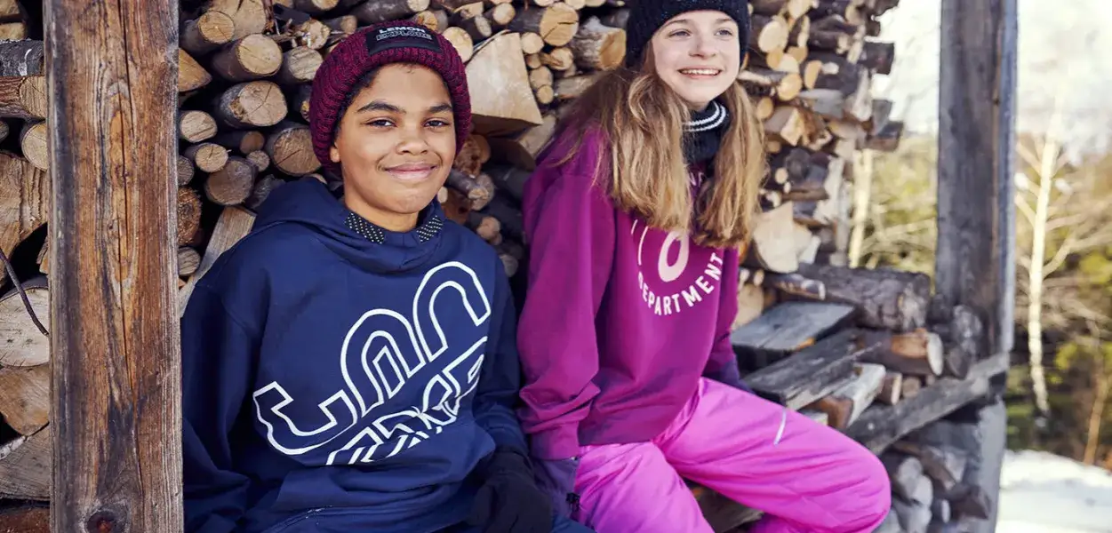 Bluza kangurka dla dziewczynki: Jak wybrać idealną? Poradnik