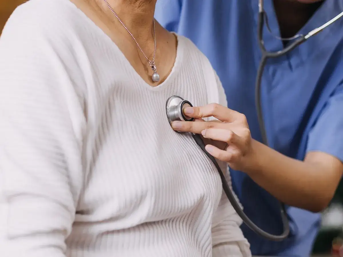 Jak obniżyć wysoki puls? Skuteczne metody i kiedy iść do lekarza