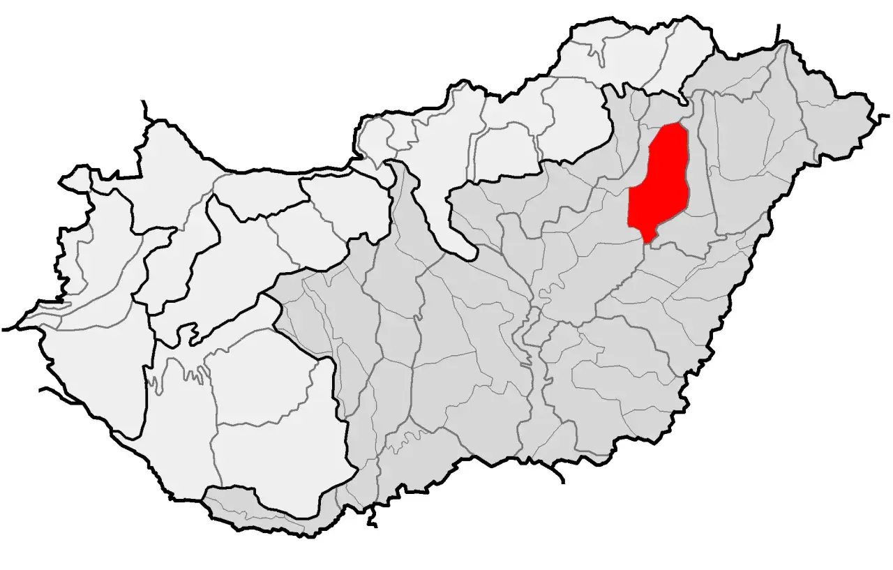 Mapa Węgier z zaznaczonym na czerwono regionem, który stanowi serce puszty węgierskiej.