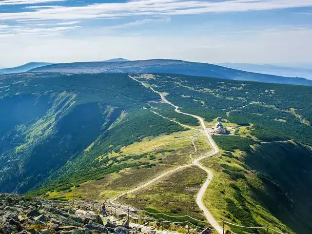 Karkonosze i Sudety - poznaj najpiękniejsze pasma górskie Polski