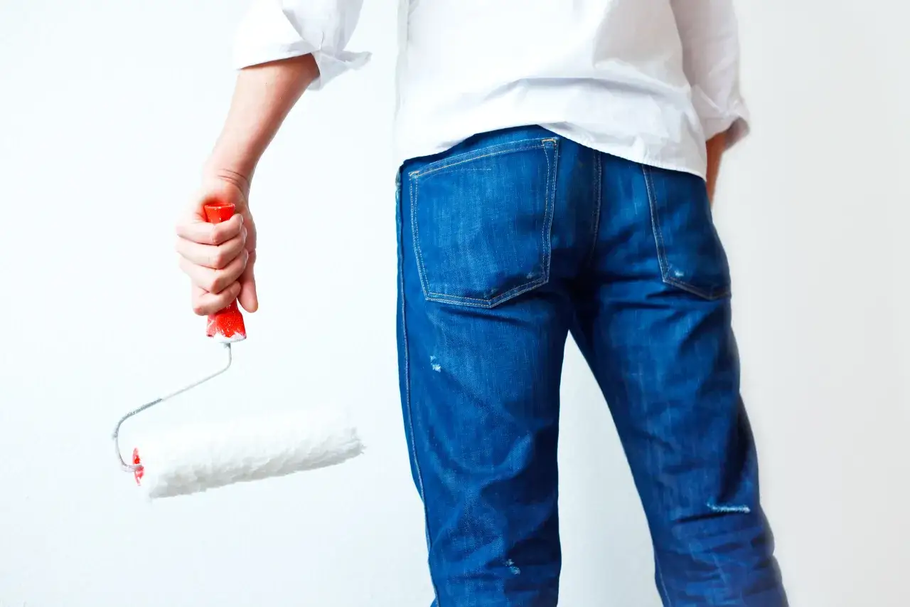 Jak malować farbą lateksową - uniknij najczęstszych błędów malarskich