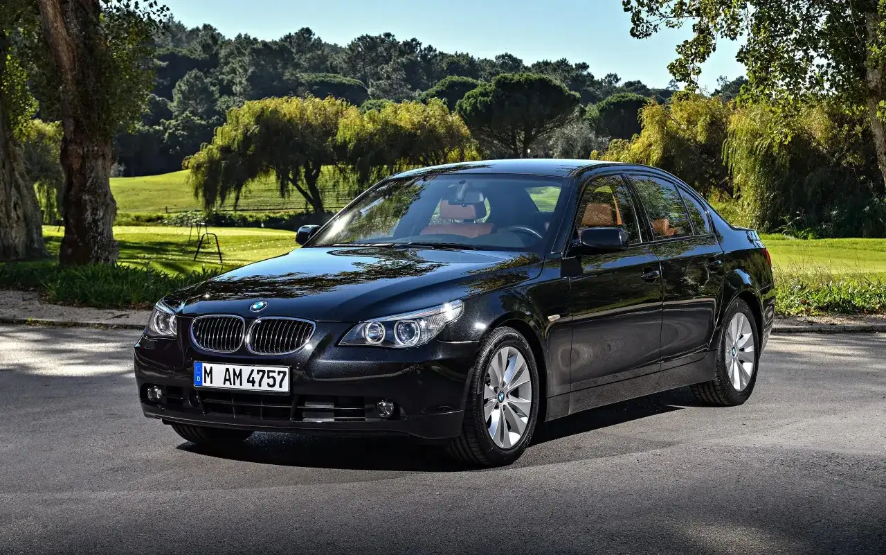 BMW E60 Sedan - opinie, specyfikacja i najważniejsze cechy modelu