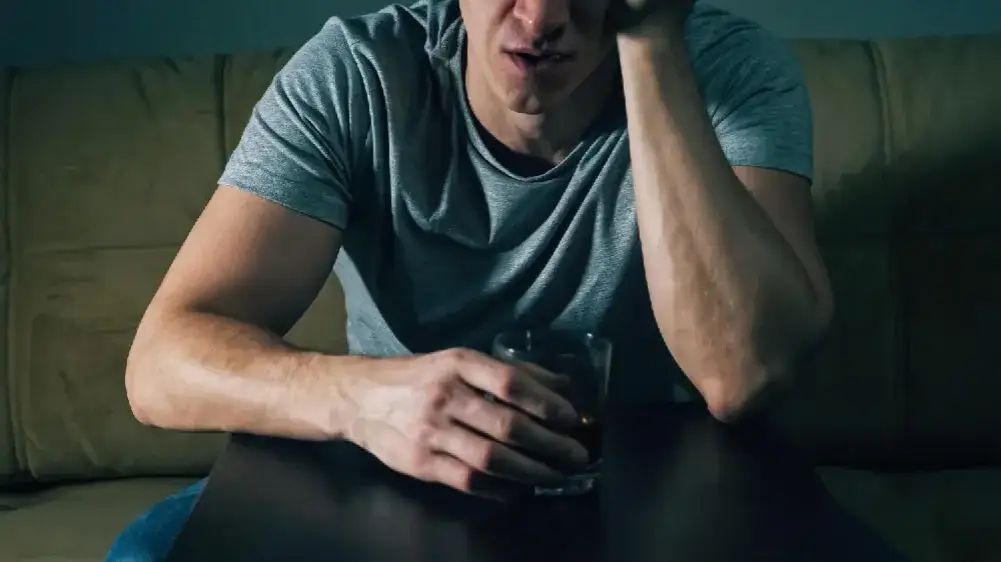 Depresja alkoholowa objawy: Jak rozpoznać i uniknąć cierpienia