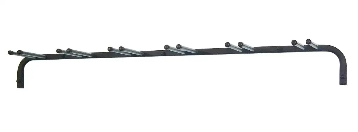 Najlepsze wieszaki na narty do garażu – jak zorganizować przestrzeń?