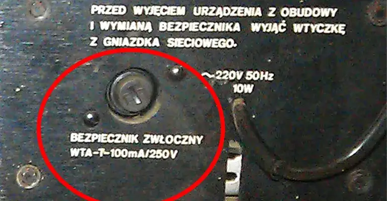 Gdzie jest bezpiecznik w telewizorze? Oto lokalizacja, którą musisz znać