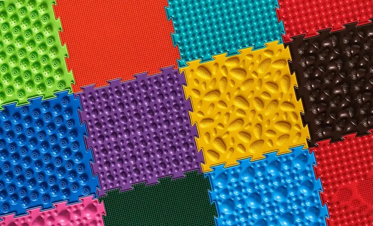 Mata sensoryczna: Jak wspiera rozwój i koryguje wady u dzieci?