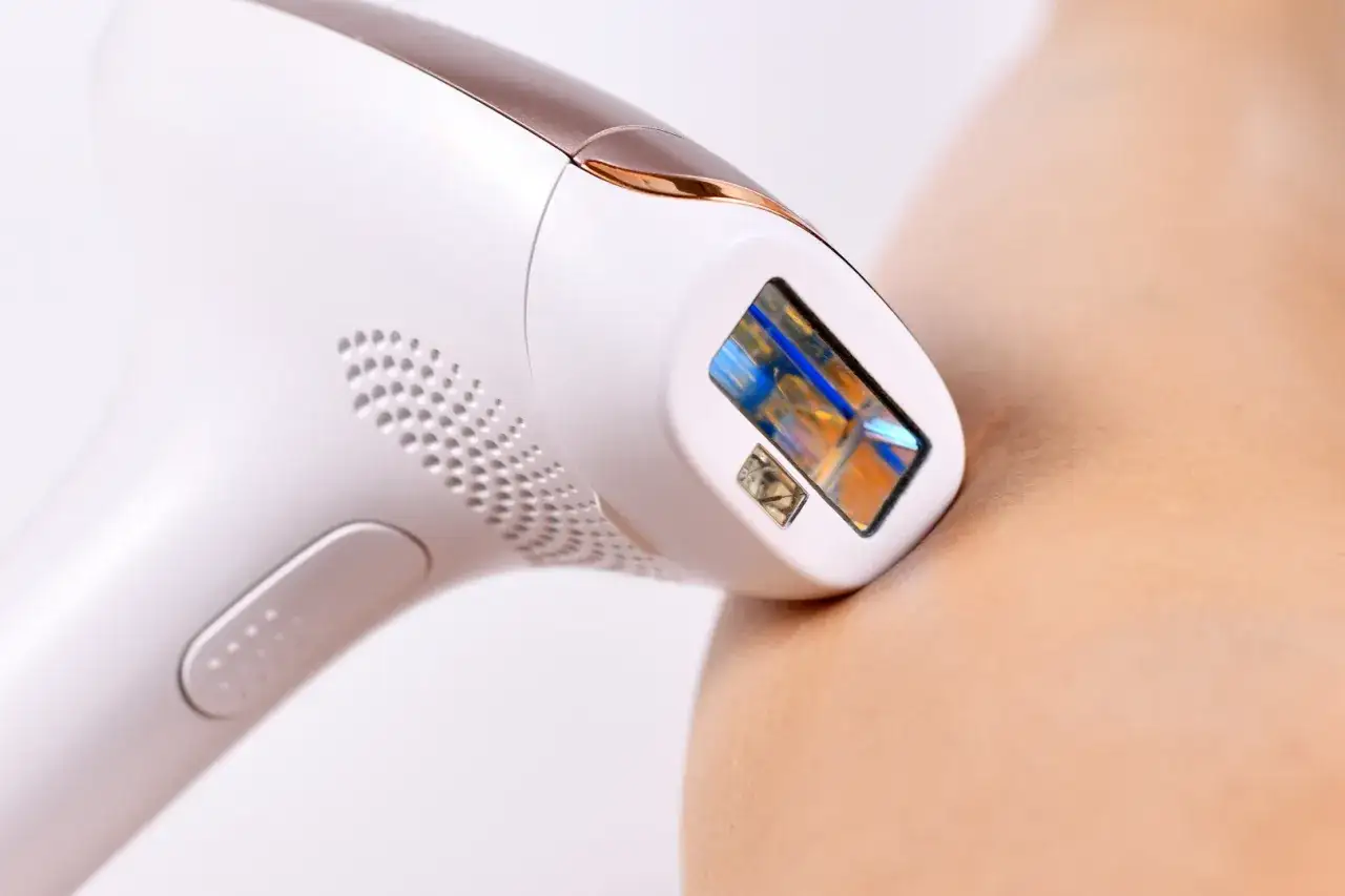 Jak często wykonywać depilację laserową w domu, aby uniknąć błędów?