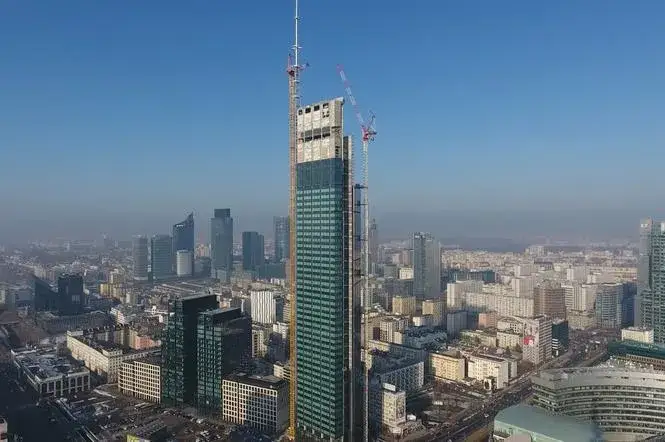 Ile pięter ma najwyższy budynek w Warszawie? Zaskakujące fakty o Varso Tower