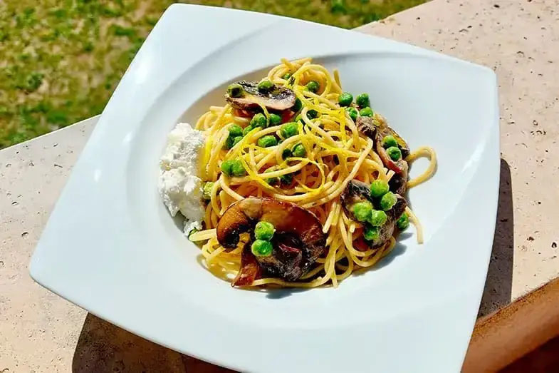 Pâtes aux petits pois : Ma recette italienne crémeuse & authentique