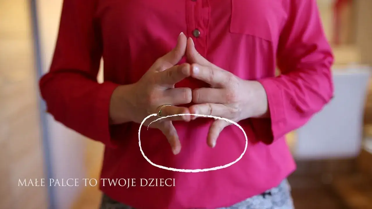 Czy wdowa nosi obrączkę? Symbolika, tradycja i Twoja decyzja