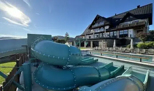 Najlepsze atrakcje w Zalesiu Górnym dla rodzin i miłośników przygód