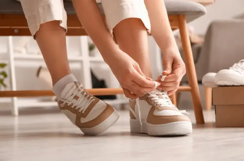 Sneakersy na co dzień: wybierz komfort, styl i trendy 2026!