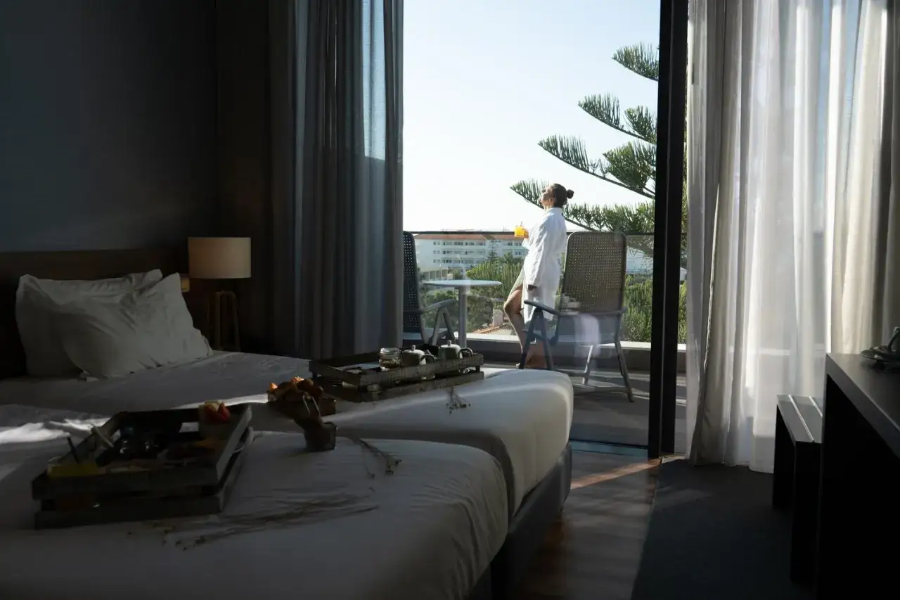 Jak liczyć noclegi w hotelu i uniknąć nieprzyjemnych niespodzianek