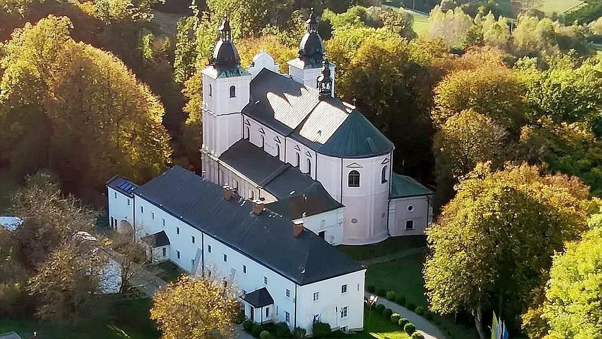 Sanktuarium Borek Stary: Odkryj jego historię i ważne wydarzenia