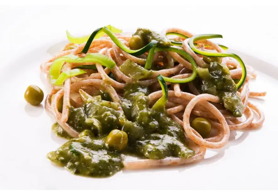 Czy makaron pełnoziarnisty jest dietetyczny? Odkryj jego korzyści zdrowotne