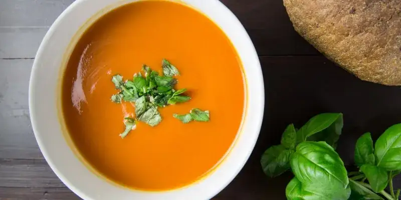 Jak rozmrozić zupę, by zachować jej smak i jakość bezpiecznie