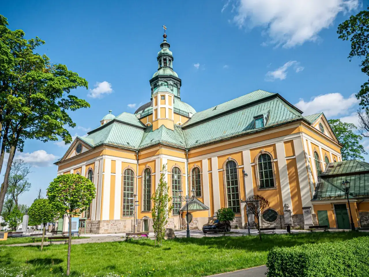 Jelenia Góra co zwiedzić: odkryj najpiękniejsze atrakcje turystyczne